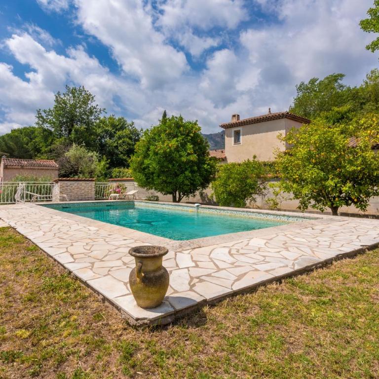 Modern Holiday Home Pool & Wifi - Maison 1 Chambre - 28