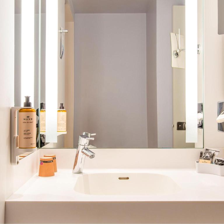 Mercure Marseille Centre Vieux Port - Chambre Double Privilège - 4