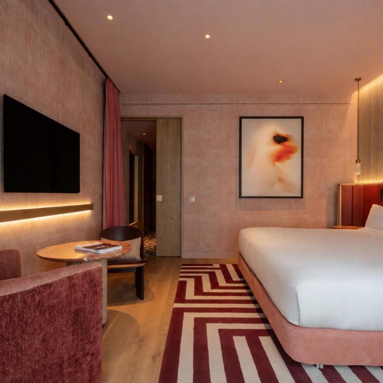 Hotel Palacio Bellas Artes San Sebastian, Curio Collection by Hilton - King Room - Gallery - 1