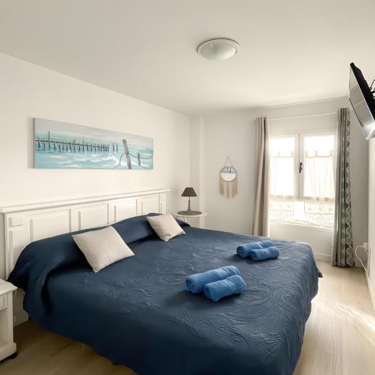 Casa Amadeus - Two-Bedroom Deluxe Apartment with Ocean View - 2