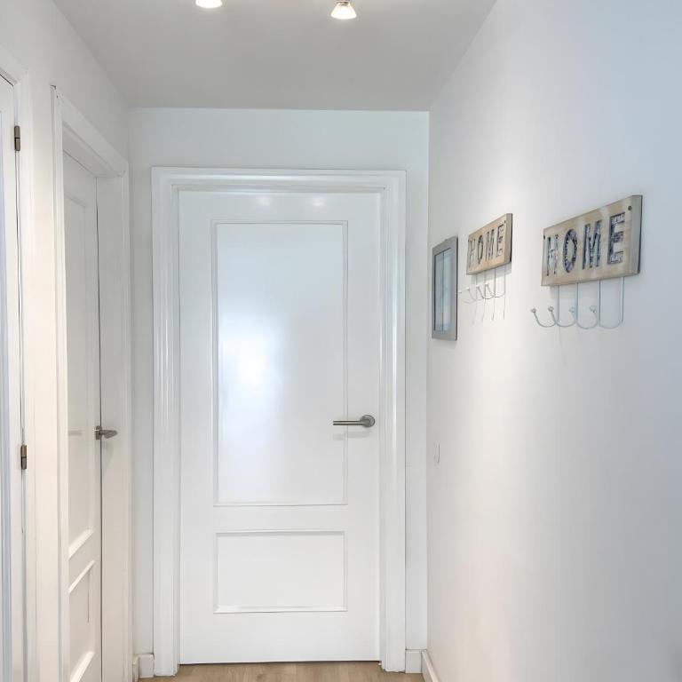 Casa Amadeus - Two-Bedroom Deluxe Apartment with Ocean View - 3