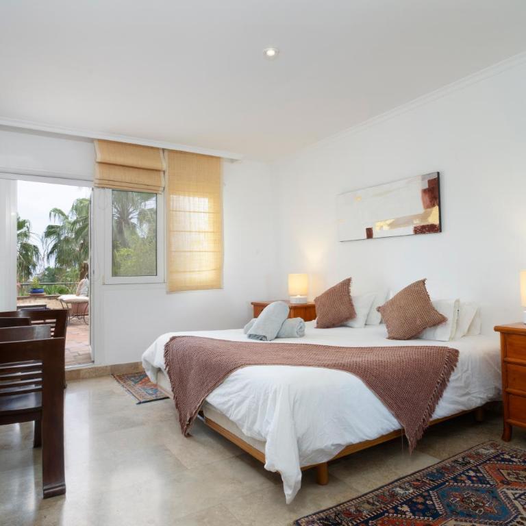 Spectacular Terrace Sublime Sea - Three-Bedroom Superior Apartment - 16