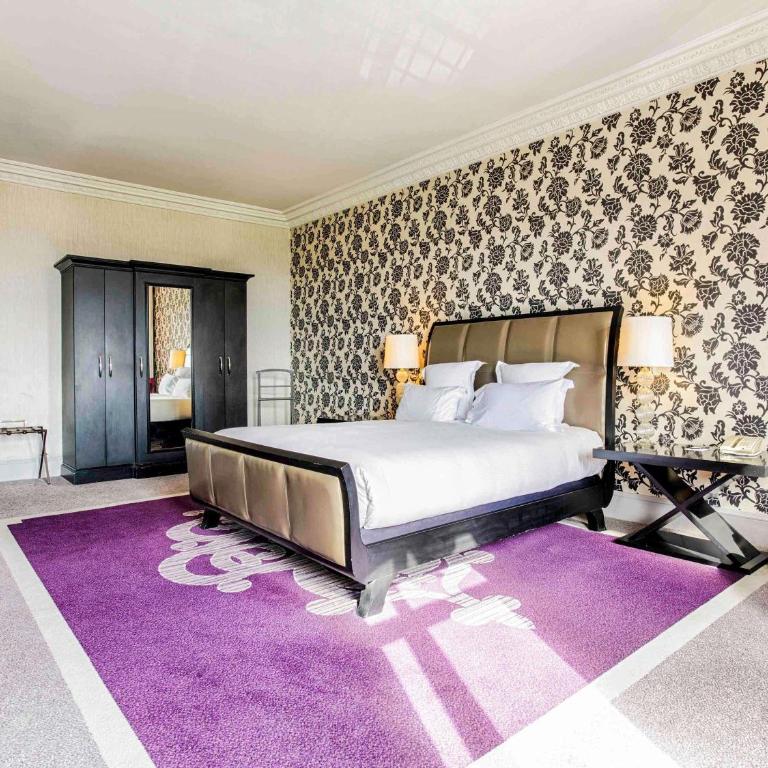 Le Grand Hotel de Cabourg - MGallery Collection - Suite Victoria avec 1 Lit King-Size et Canapé-Lit - Vue sur Jardin - 4