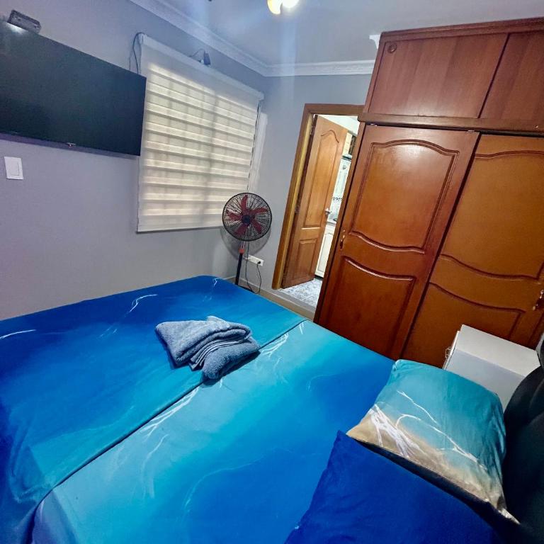 Cómoda y Amplia Casa, Ideal Para Grupos, Muy Cerca Del Estadio, Barrio La América - Four-Bedroom House - 10