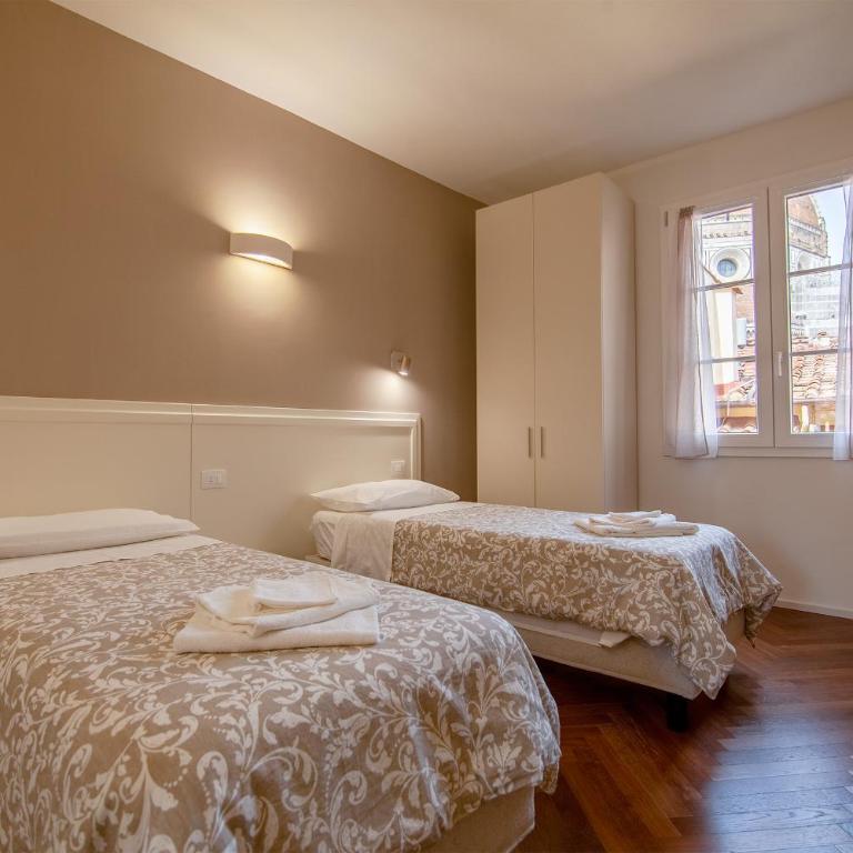 Vista Duomo, Terrazzino privato, 3 camere, 3 bagni - Appartamento con 3 Camere da Letto e con Vista - 13