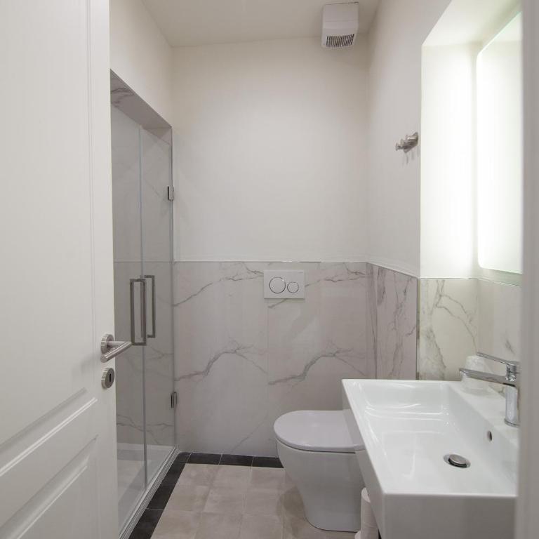 Vista Duomo, Terrazzino privato, 3 camere, 3 bagni - Appartamento con 3 Camere da Letto e con Vista - 24