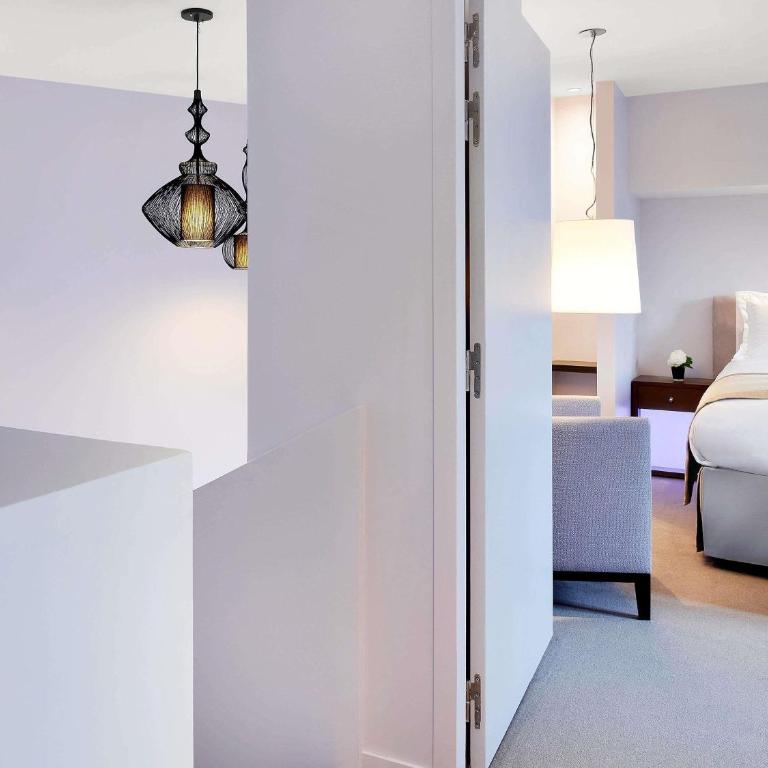 Sofitel Paris Arc De Triomphe - Appartement Lit King-Size en Duplex avec Canapé-Lit - 2