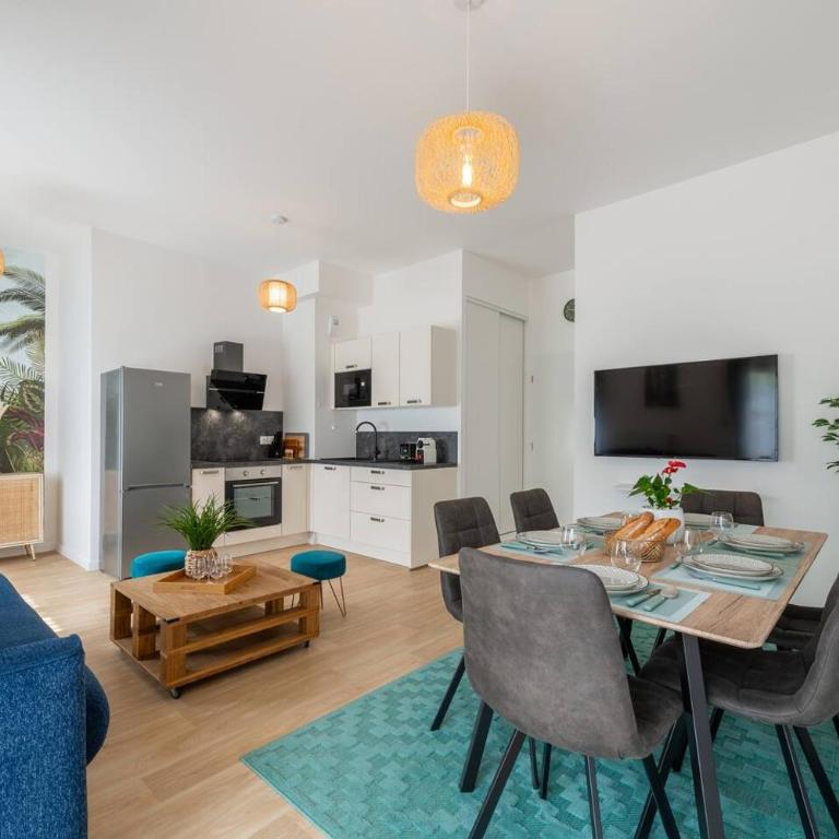 Cosy Apartment - Parking, Garden,10mn from Disneyland! - Two-Bedroom Apartment - 2