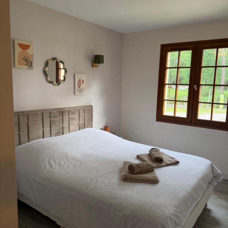 Maison et Appartement Indépendant , 10 Personnes , 5 min des Lacs et 10 min de l'océan - Casa de 5 dormitorios - 2