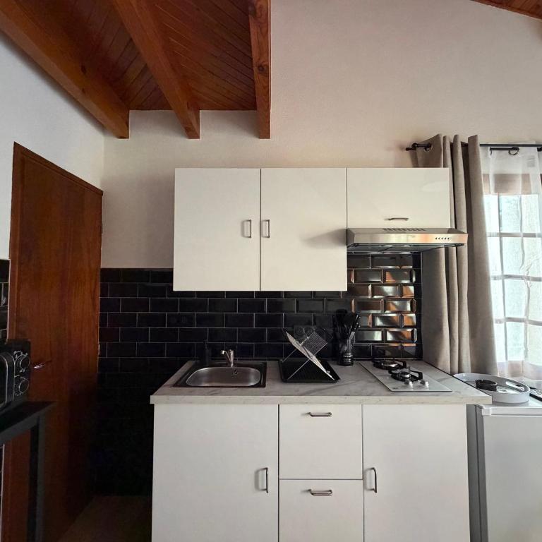 Maison et Appartement Indépendant , 10 Personnes , 5 min des Lacs et 10 min de l'océan - Casa de 5 dormitorios - 11