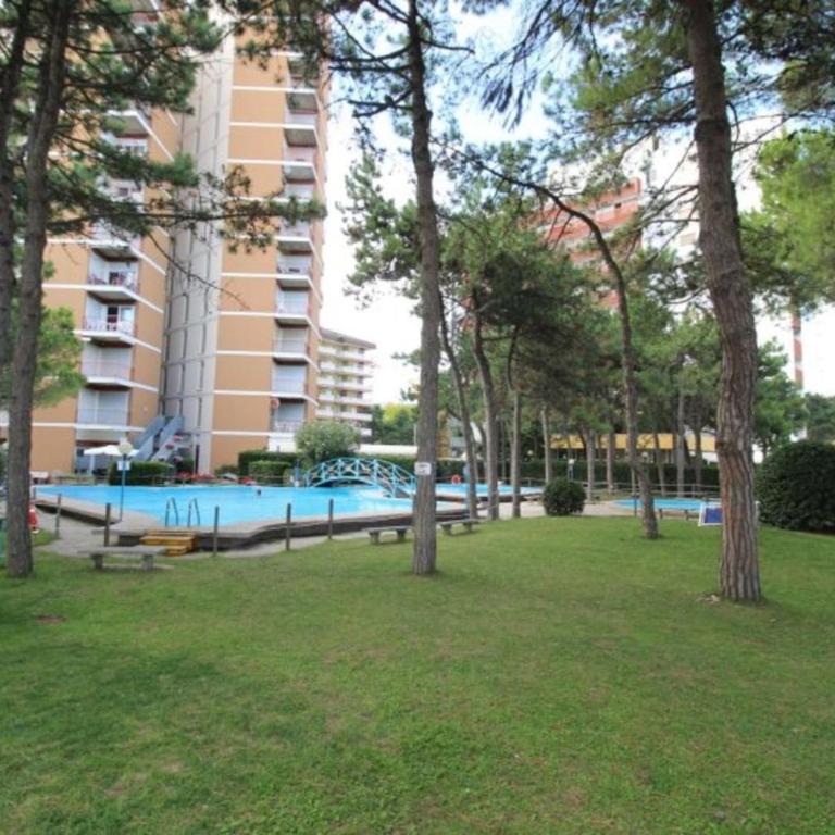 Sunny seaside flat with terrace and pool - Appartamento - 7