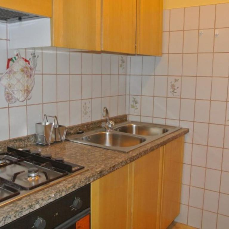 Sunny seaside flat with terrace and pool - Appartamento - 9