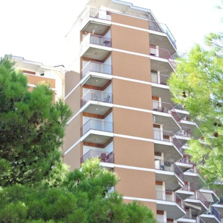 Sunny seaside flat with terrace and pool - Appartamento - 15
