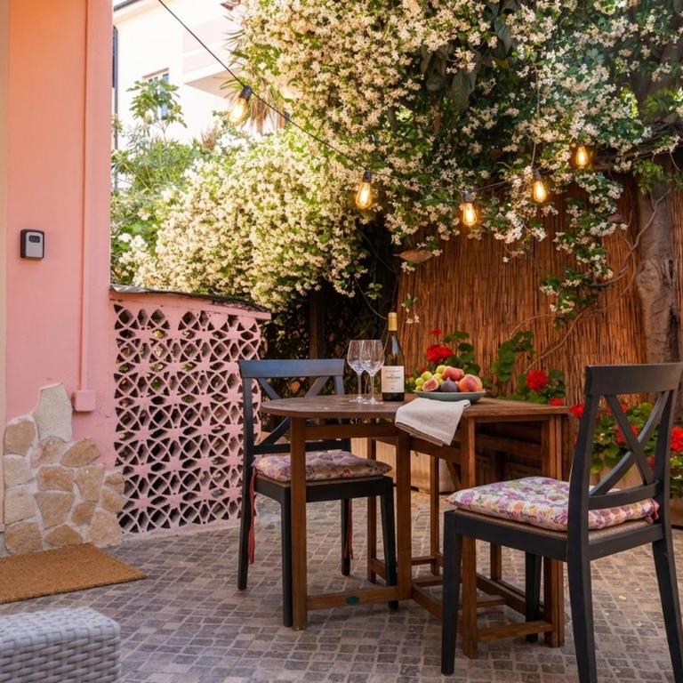 Flowery Inn Villa - Appartamento Superior - 17