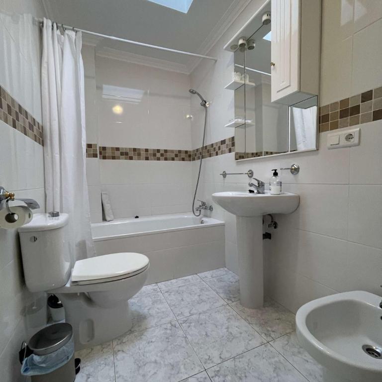SHR011 Stylish Retreat near Burriana Beach - Appartement - 26