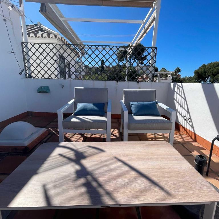 SHR011 Stylish Retreat near Burriana Beach - Appartement - 27