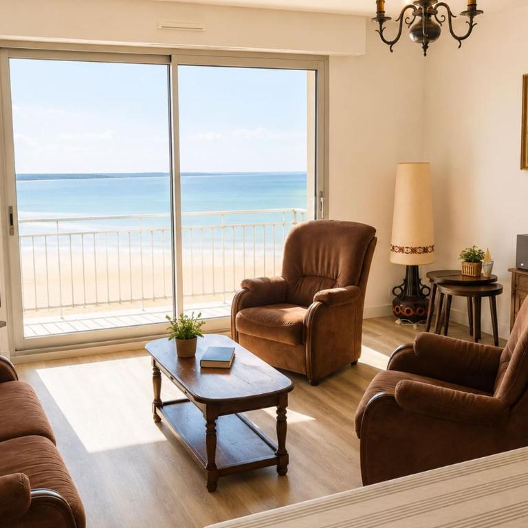Sea & Pines Apt with Terrace - Appartamento - 2