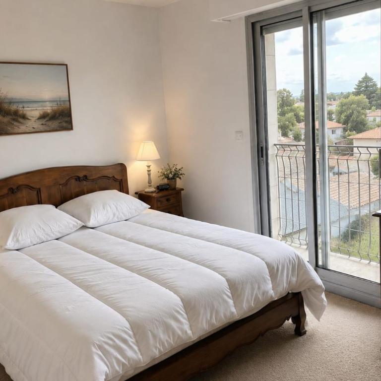 Sea & Pines Apt with Terrace - Appartamento - 3