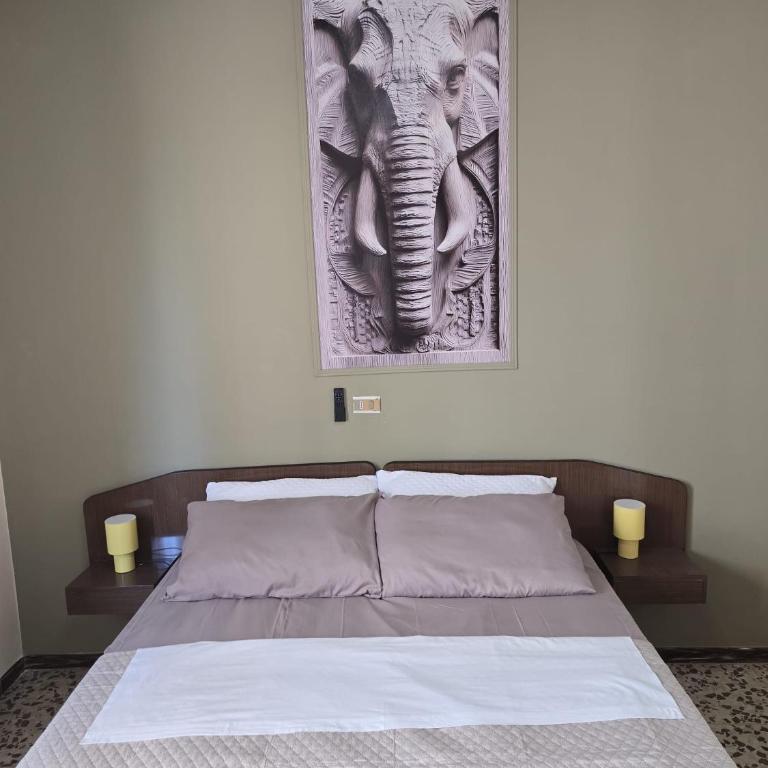 NINALI Boutique Hotel - Doppelzimmer mit Balkon - 1