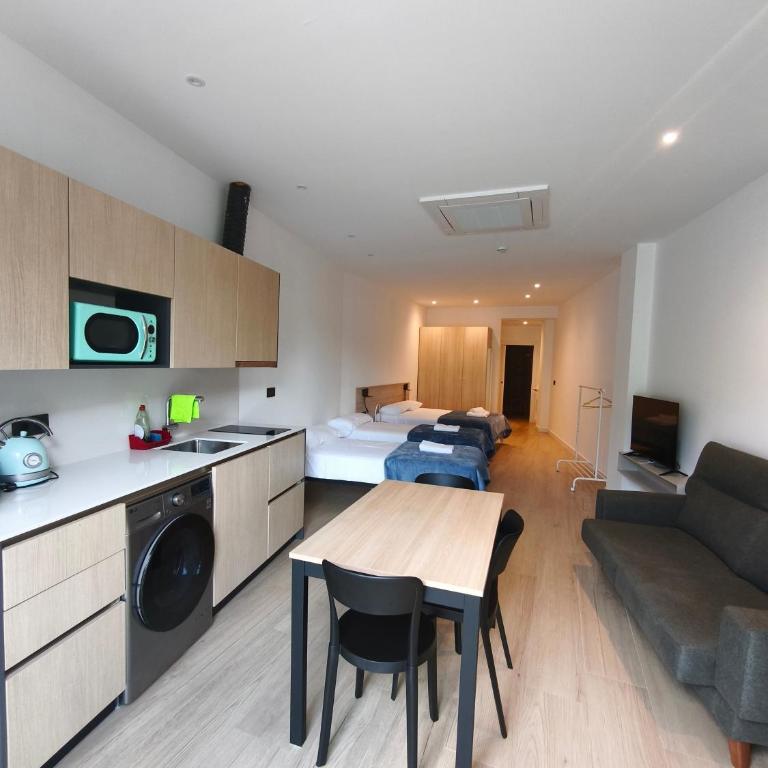 Apartamentos Pillotegi parking gratuito - Familienstudio - 3