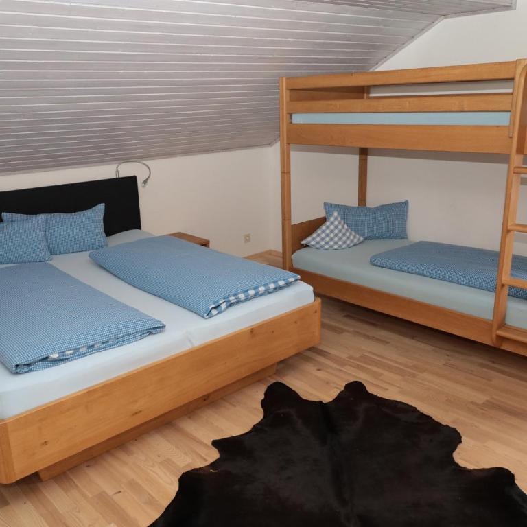 Ferienwohnungen Zwerger - Apartment mit 2 Schlafzimmern und Bergblick - 10