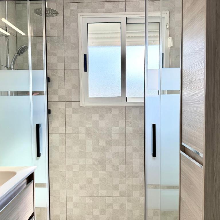 Apartamento de 2 dormitorios cerca de la Playa de Poniente en Benidorm - Apartamento de 2 dormitorios - 16