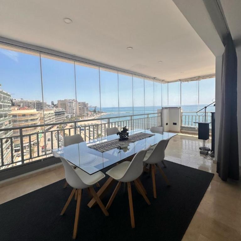 Luxury Beachfront Bright & Spacious by TuriVida - Two-Bedroom Apartment - 4