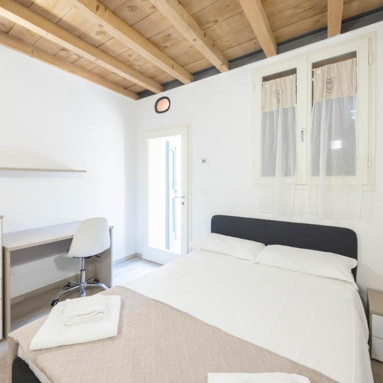Borgo San Pietro Garden, Bologna by Short Holidays - Appartamento con 2 Camere da Letto e Vista Giardino - 1