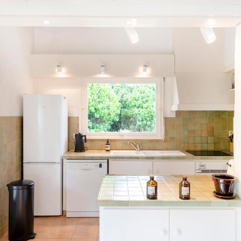 Villa Arabella - Three-Bedroom House - 13