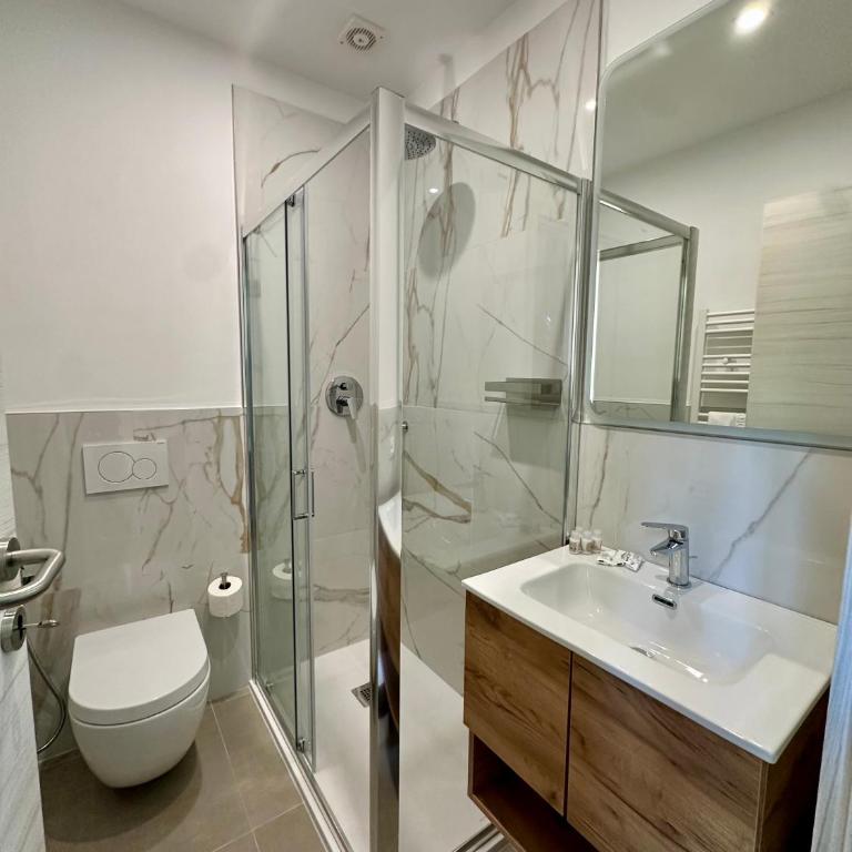 Aura Suites Florence - Camera Matrimoniale con Balcone - 2