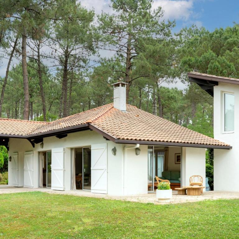 Villa Arabella - Three-Bedroom House - 1