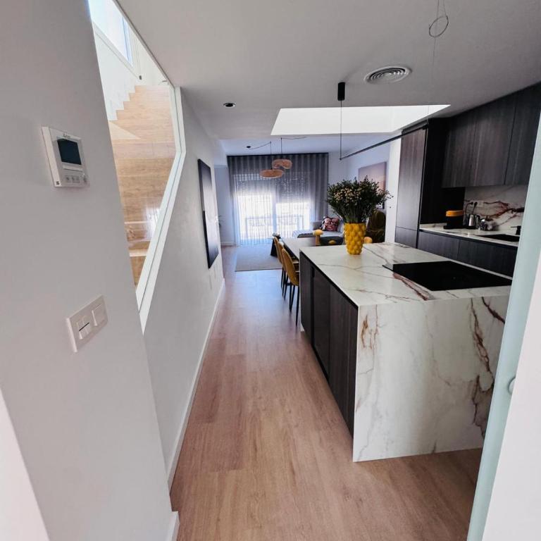 Amalfi - Three-Bedroom Deluxe Apartment - 3