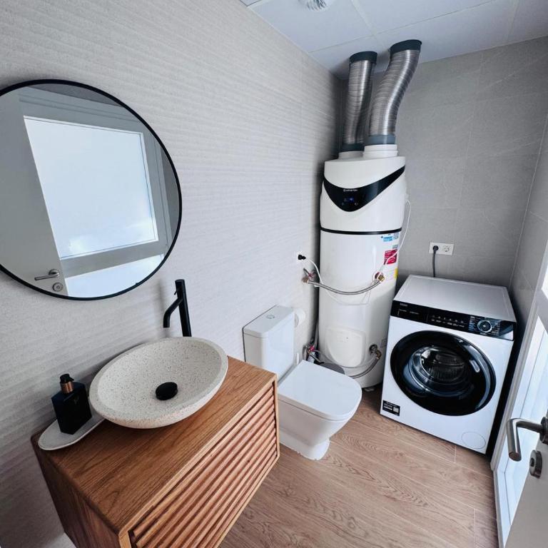 Amalfi - Three-Bedroom Deluxe Apartment - 31