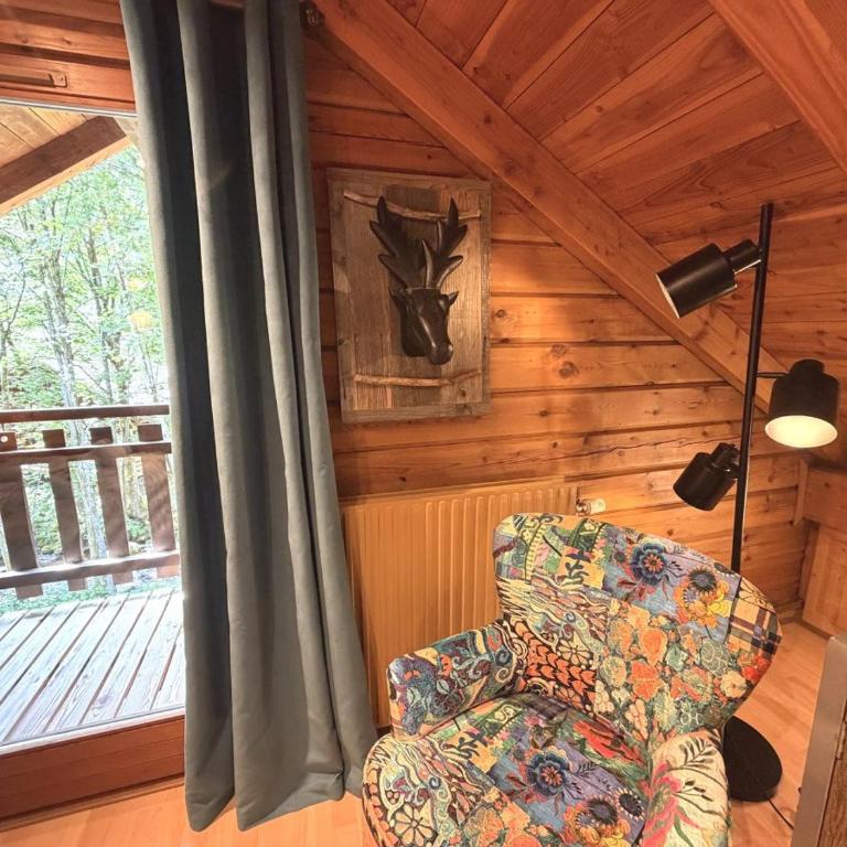 LE RENNE Chalet en bois au calme avec SPA Jacuzzi - Chalet con 3 Camere da Letto - 10
