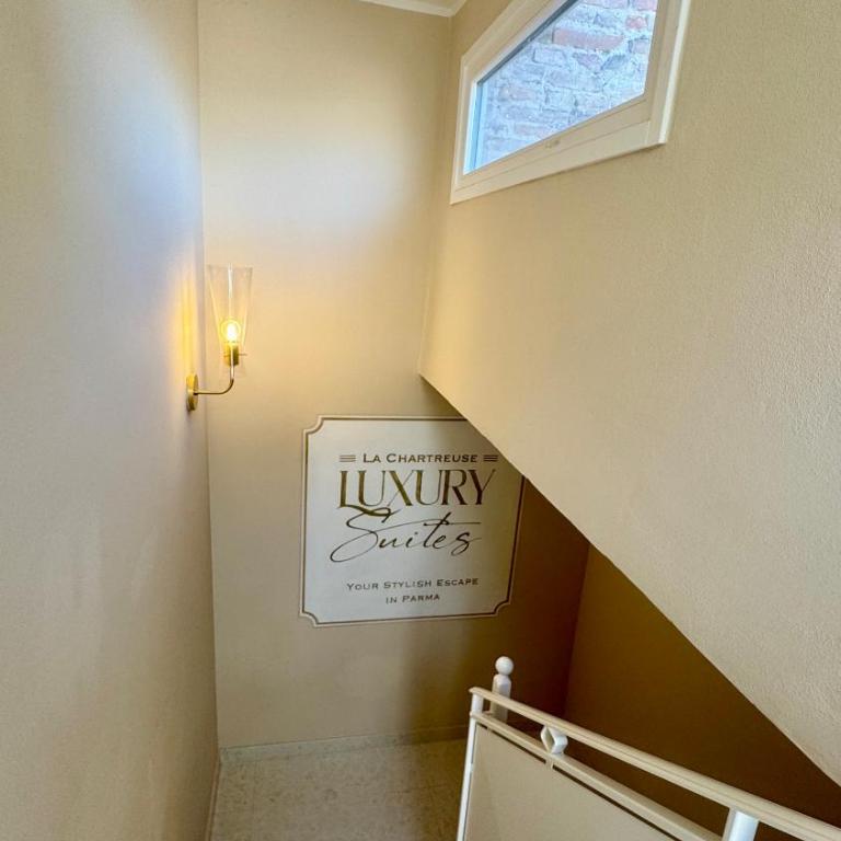 La Chartreuse Luxury Suites 2A - One-Bedroom Apartment - 11