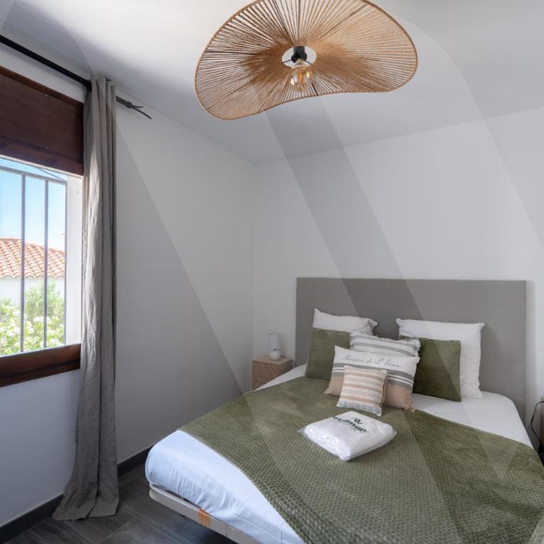Appartement Vue mer, Roses, Pau 26 by Welhomy - Three-Bedroom Apartment - 18