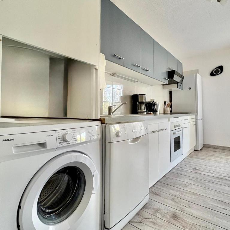 F2 avec terrasse et parking privé à Fréjus - One-Bedroom Apartment - 11