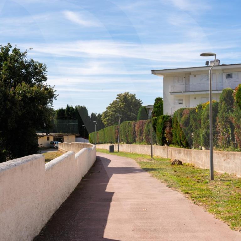 Appartement Vue mer, Roses, Pau 26 by Welhomy - Three-Bedroom Apartment - 40