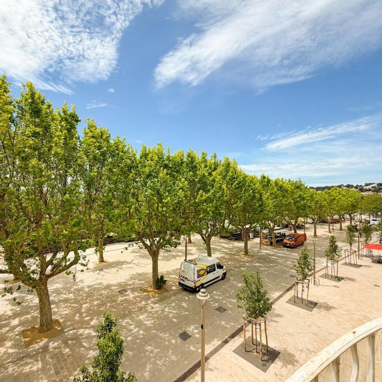 T2 lumineux sur le port de Sanary - One-Bedroom Apartment - 2