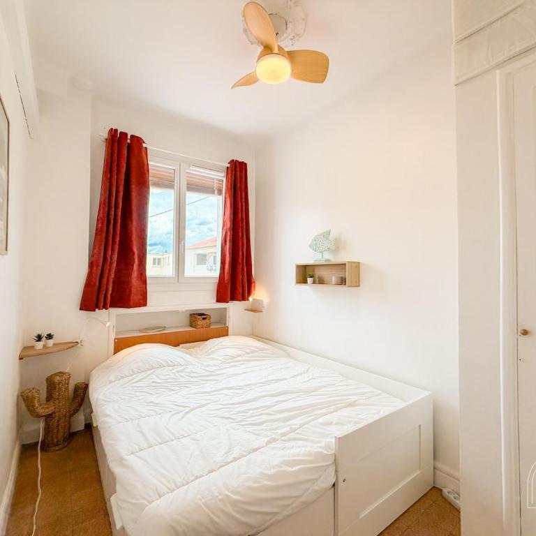 T2 lumineux sur le port de Sanary - One-Bedroom Apartment - 5