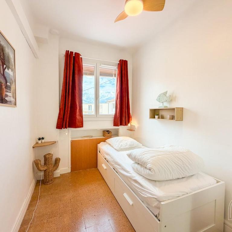 T2 lumineux sur le port de Sanary - One-Bedroom Apartment - 6