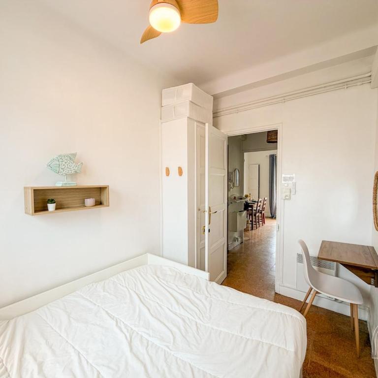 T2 lumineux sur le port de Sanary - One-Bedroom Apartment - 17