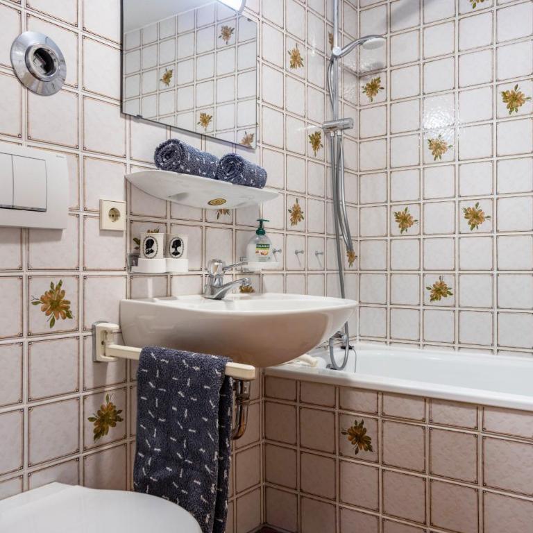 Fewo Keller am Kalvarienberg - Superior Apartment mit 1 Schlafzimmer und Balkon - 15