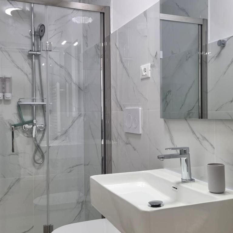 Platani 64 - Two-Bedroom Apartment - 7
