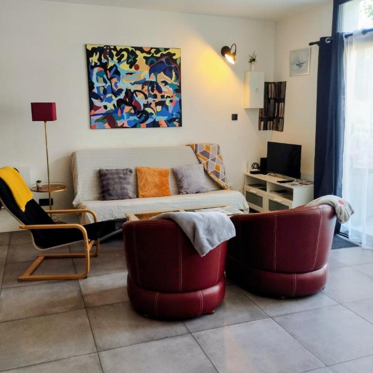 Maison au calme avec terrasse et parking privé proche centre ville - Casa a Schiera con 2 Camere da Letto - 1