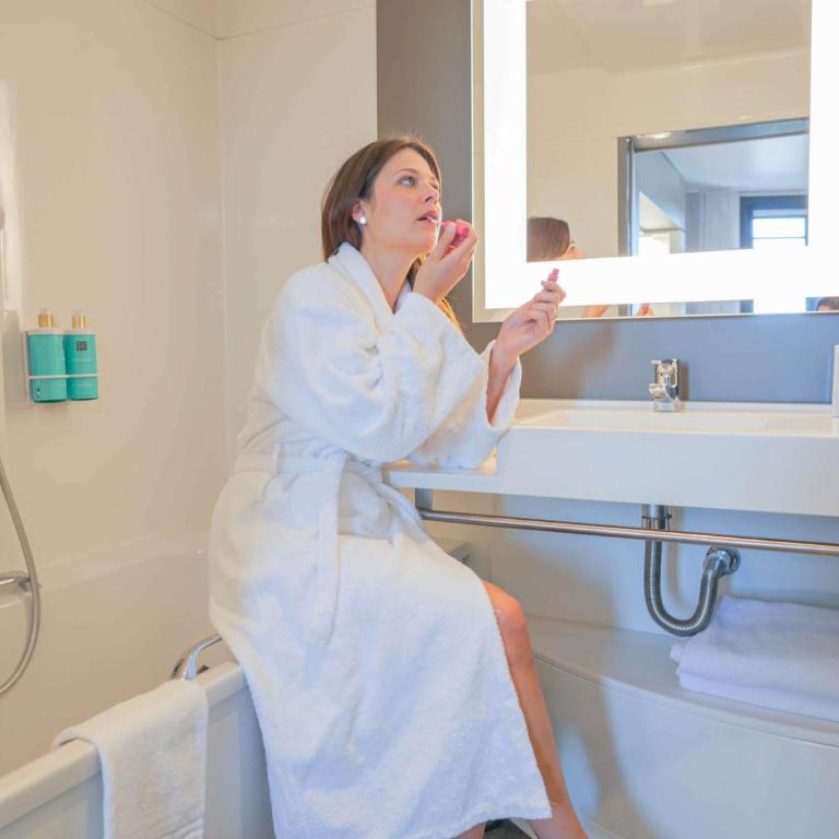 Novotel Suites Paris Montreuil Vincennes - Suite Supérieure avec Lit Double et Canapé-Lit - 7