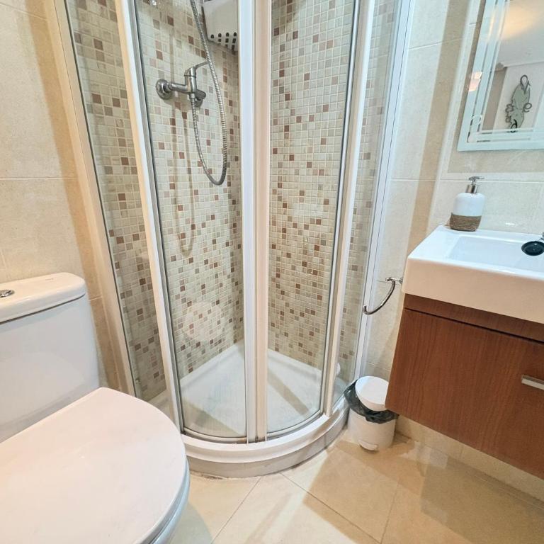 ACV - Aguamarina - 2 linea planta 6 sur 2 - Two-Bedroom Apartment - 27