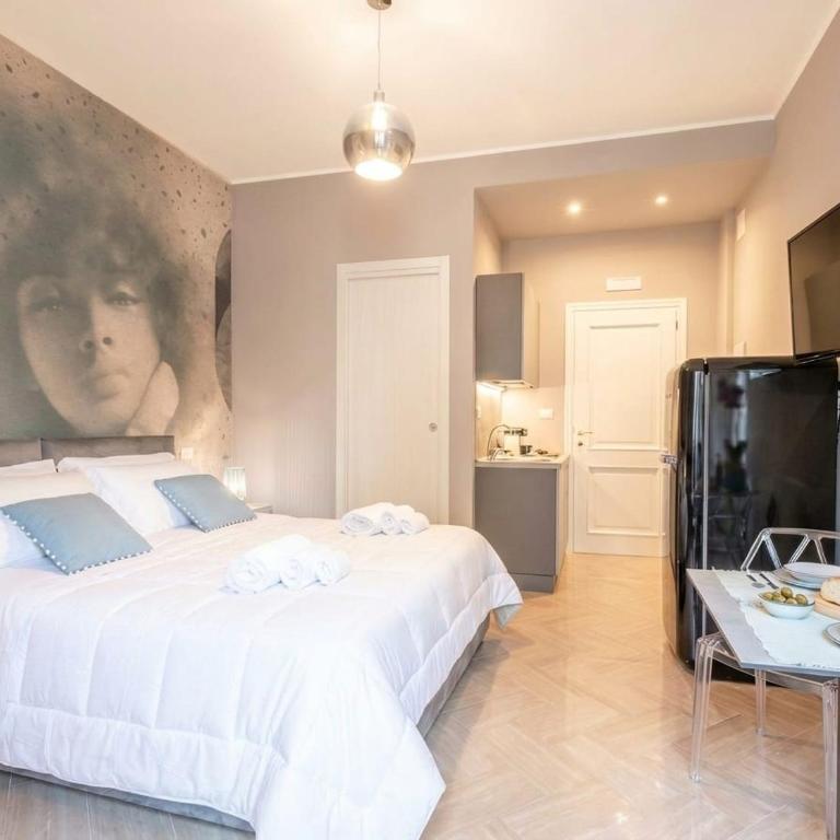 City Gate - luxury suites - Suite with Balcony - 7