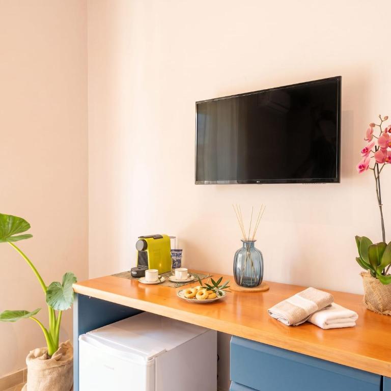 City Gate - luxury suites - Junior Suite with Balcony - 2