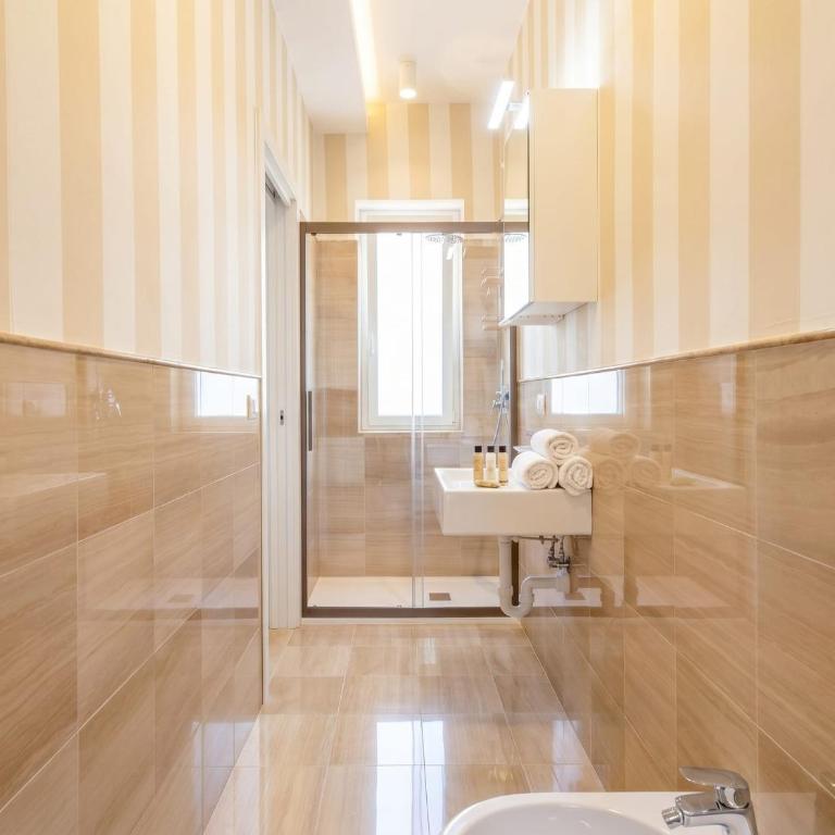 City Gate - luxury suites - Junior Suite with Balcony - 4